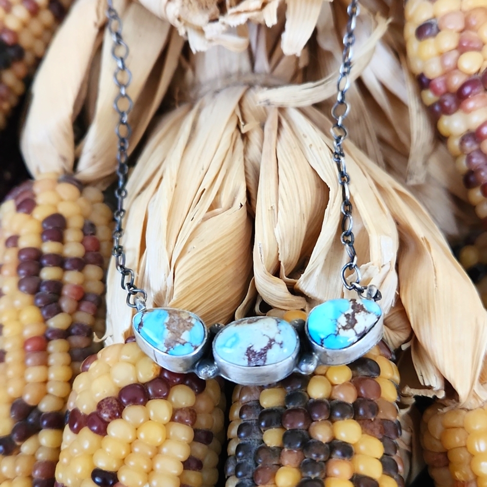NWOT Native American Navajo Golden Hills Turquoise 3 Stone Bar Necklace 🩵❄️🤎🎁